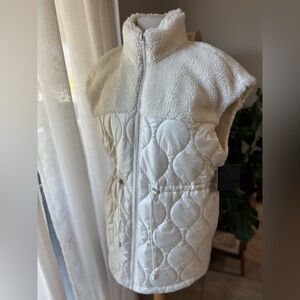 Sherpa‎ Quilted Vest in Cream